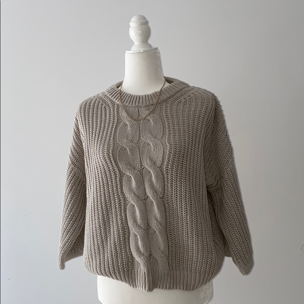 Never worn gray sweater